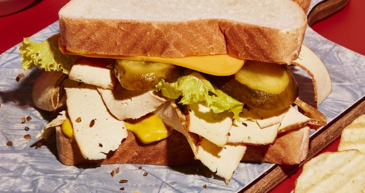 Sandwich de tofu fumé